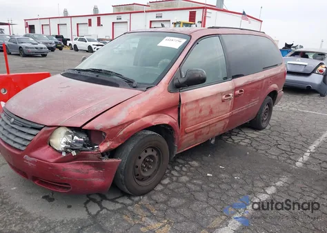 2005 Chrysler Town & Country Lx from USA, damaged, VIN 2C4GP44R85R333988